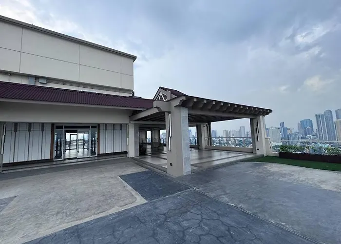 Apartment Stylish With Stunning Views Manila